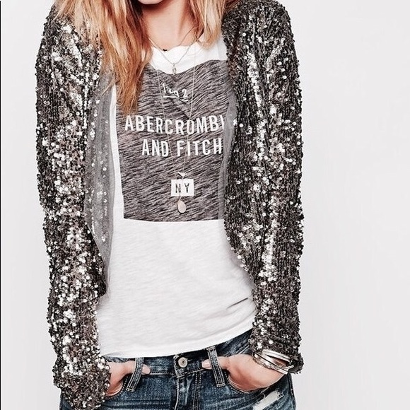 Abercrombie & Fitch Tops - 🌼 A & F sequin cardi 🌼